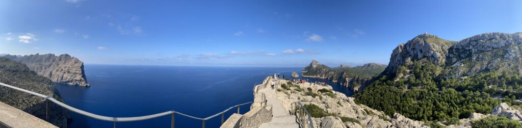 Meer und Berge soweit das Auge reicht - unser Mallorca Tipp für die beste Aussicht!